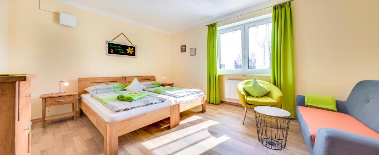Bartlhof-Ferienwohnungen-Zimmer Бургленгенфельд Экстерьер фото