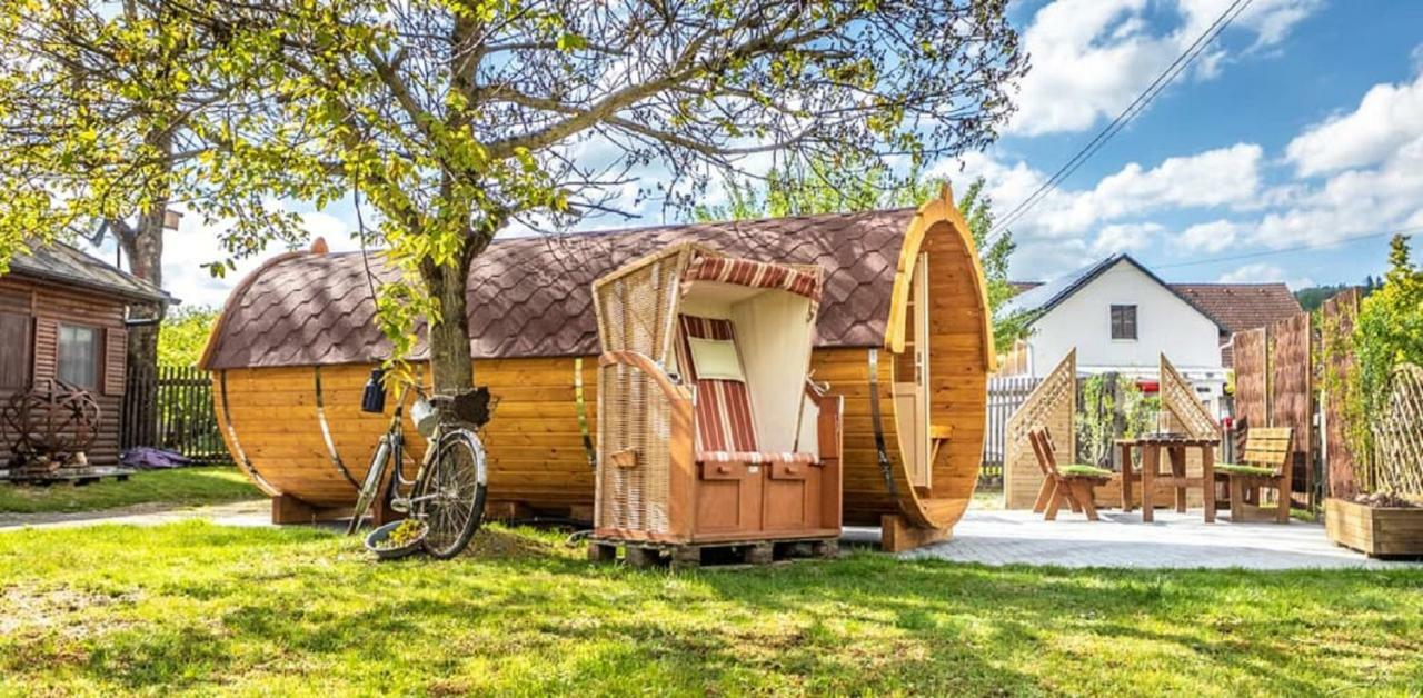 Bartlhof-Ferienwohnungen-Zimmer Бургленгенфельд Экстерьер фото